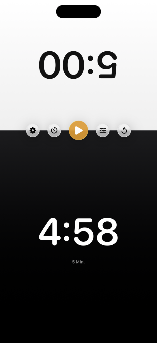 The chess clock app on an iPhone: the screen is split into two rotated halves showing 5:00 and 4:58